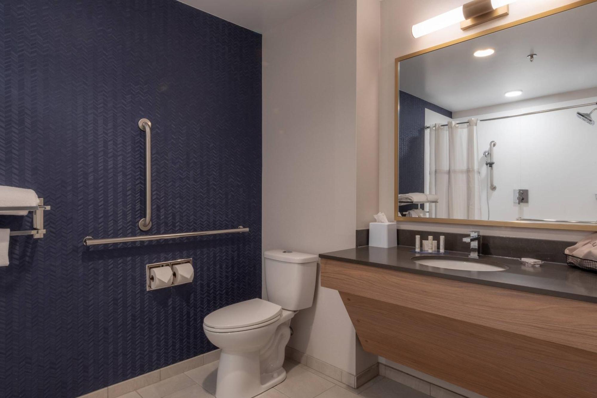Fairfield By Marriott Inn & Suites Revelstoke Εξωτερικό φωτογραφία