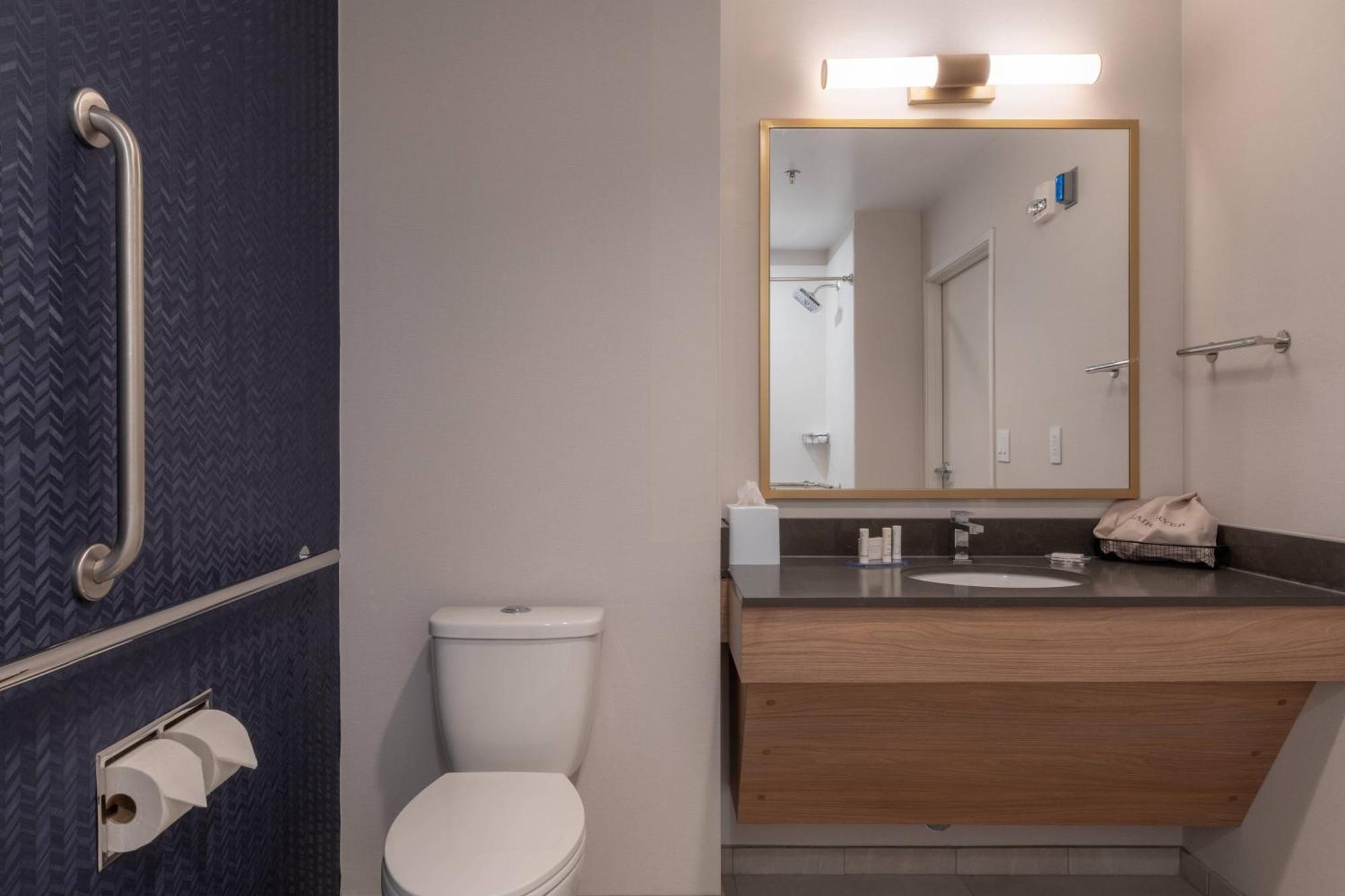 Fairfield By Marriott Inn & Suites Revelstoke Εξωτερικό φωτογραφία