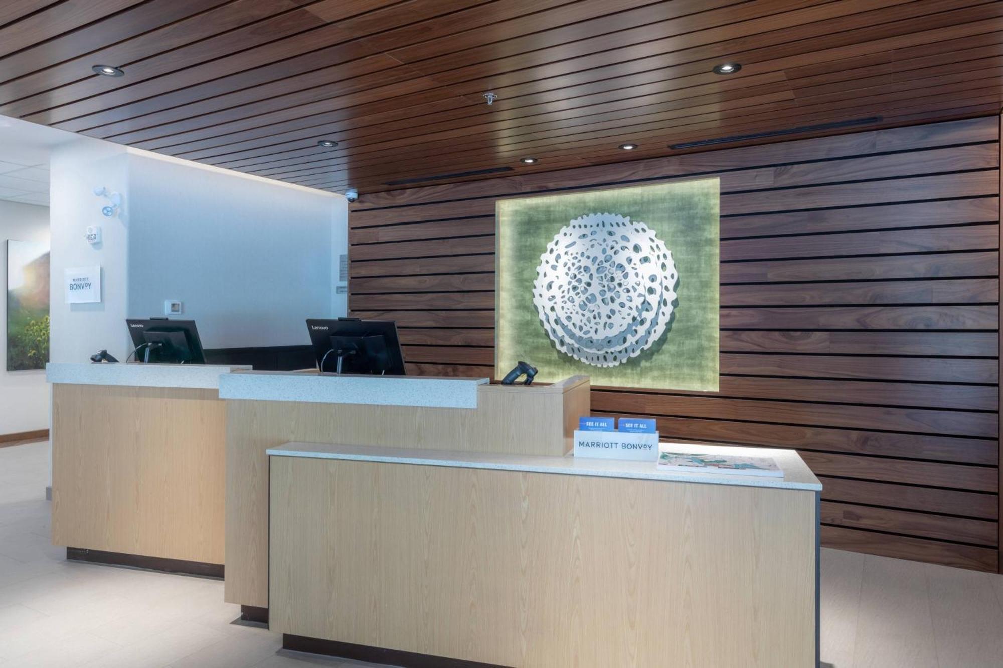 Fairfield By Marriott Inn & Suites Revelstoke Εξωτερικό φωτογραφία